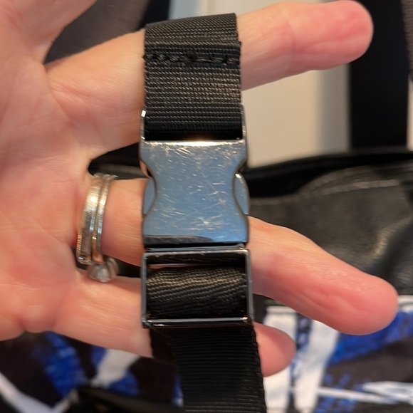 Fabletics 🔥sale🔥black blue and white athletic bag - Picture 5 of 16